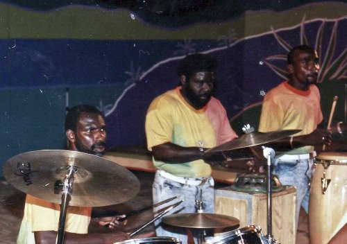Rolston “Moully” Francis (center) on De Iron