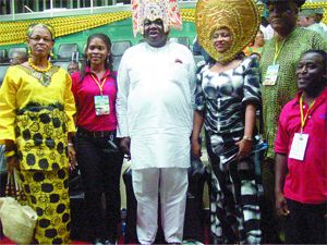 Officials of the Nigerian government with members of Witco Desperadoes in Abuja